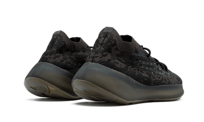 Buty Yeezy Yeezy Boost 380 Onyx (Non-Reflective) - widok z przodu - Rozmiary EU