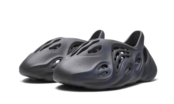 Yeezy Foam RNNR Mineral Blue - Kup oryginalne Yeezy Foam RNNR Mineral Blue - widok z drugiego boku - Sneakersy