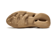 100% Oryginalne Yeezy Foam RNNR Ochre - widok z tyłu - 700.00 PLN