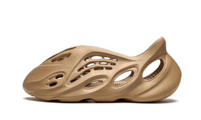 Adidas Yeezy Foam RNNR Ochre biały - widok główny z boku | Saturaise.com