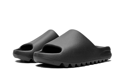 Kup oryginalne Yeezy Slide Onyx - widok z drugiego boku - Sneakersy