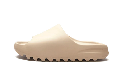 Adidas Yeezy Slide Pure (Restock Pair) biały - widok główny z boku | Saturaise.com