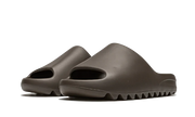 Kup oryginalne Yeezy Slide Soot - widok z drugiego boku - Sneakersy