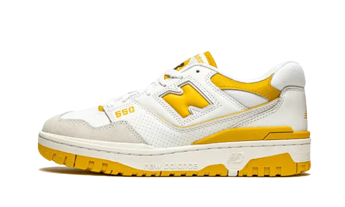 New Balance 550 Sea Salt Varsity Gold biały-złoty - widok główny z boku | Saturaise.com
