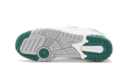 Buty New Balance New Balance 550 White Nightwatch Green - widok z przodu - Rozmiary EU