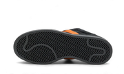 Buty Yeezy Campus 00s Carbon Orange - widok z przodu - Rozmiary EU