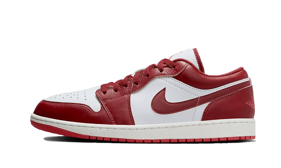 Air Jordan Air Jordan 1 Low Dune Red biały-czerwony - widok główny z boku | Saturaise.com