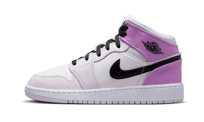 Air Jordan Air Jordan 1 Mid Barely Grape czarny-biały - widok główny z boku | Saturaise.com