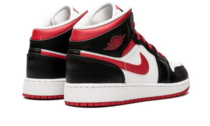 Buty Air Jordan Air Jordan 1 Mid Very Berry - widok z przodu - Rozmiary EU