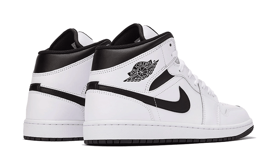 Buty Air Jordan Air Jordan 1 Mid White Black - widok z przodu - Rozmiary EU