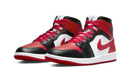 Kup oryginalne Air Jordan 1 Mid White Bred Toe BQ6472-079 - widok z drugiego boku - Sneakersy