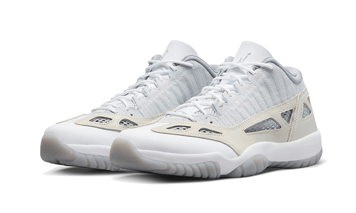 Kup oryginalne Air Jordan 11 Low IE Light Orewood Brown - widok z drugiego boku - Sneakersy
