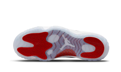 Buty Air Jordan Air Jordan 11 Retro Cherry (2022) - widok z przodu - Rozmiary EU