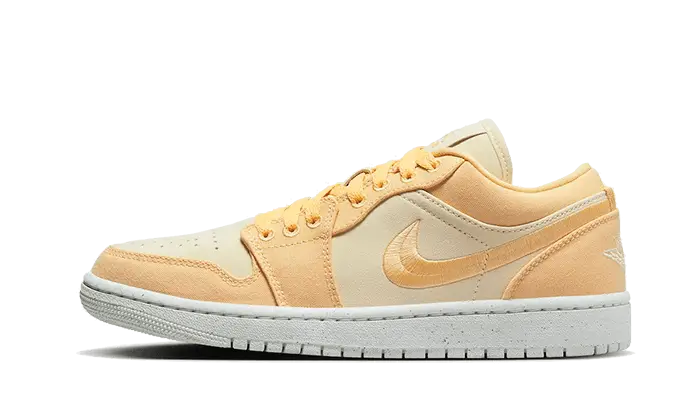 Air Jordan Air Jordan 1 Low SE Celestial Gold biały-beżowy - widok główny z boku | Saturaise.com