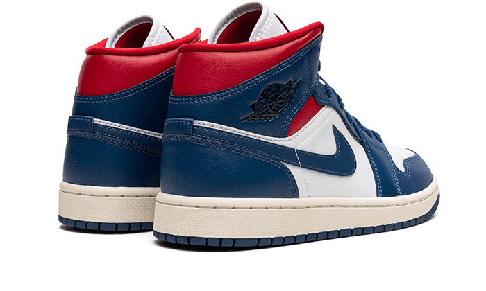 Buty Air Jordan Air Jordan 1 Mid French Blue - widok z przodu - Rozmiary EU
