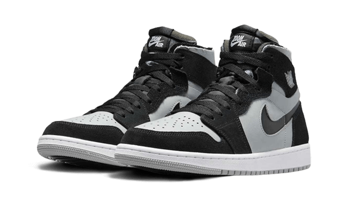 Kup oryginalne Air Jordan 1 Zoom CMFT Black Light Smoke Grey CT0978-001 - widok z drugiego boku - Sneakersy