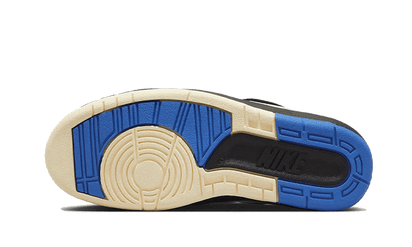 Buty Air Jordan Air Jordan 2 Retro Low Varsity Royal - widok z przodu - Rozmiary EU