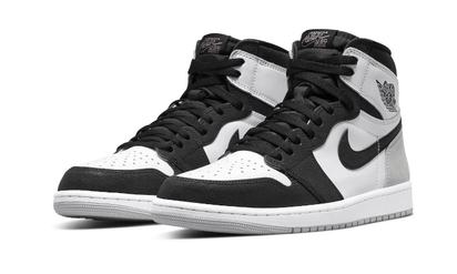 Kup oryginalne Air Jordan 1 Retro High OG Bleached Coral 555088-108 - widok z drugiego boku - Sneakersy