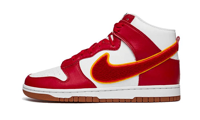 Nike Dunk High Chenille Swoosh White Gym Red czerwono-czarny - widok główny z boku | Saturaise.com