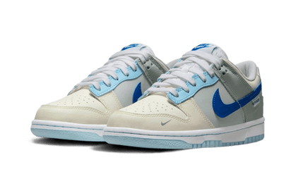 Kup oryginalne Dunk Low Ivory Hyper Royal FB1843-141 - widok z drugiego boku - Sneakersy