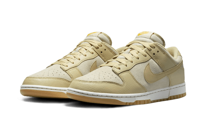 Kup oryginalne Dunk Low Khaki Suede Gum DZ4513-200 - widok z drugiego boku - Sneakersy