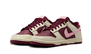 Kup oryginalne Dunk Low Retro PRM Valentine's Day (2023) DR9705-100 - widok z drugiego boku - Sneakersy