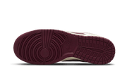 Buty Nike Dunk Low Retro PRM Valentine's Day (2023) - widok z przodu - Rozmiary EU