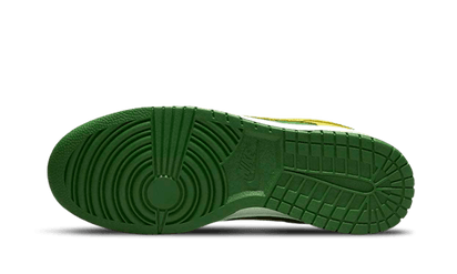 Buty Nike Dunk Low Reverse Brazil - widok z przodu - Rozmiary EU