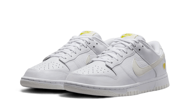 Dunk Low Yellow Heart - Kup oryginalne Dunk Low Yellow Heart FD0803-100 - widok z drugiego boku - Sneakersy