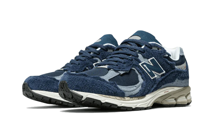 Kup oryginalne New Balance 2002R Protection Pack Navy Grey - widok z drugiego boku - Sneakersy