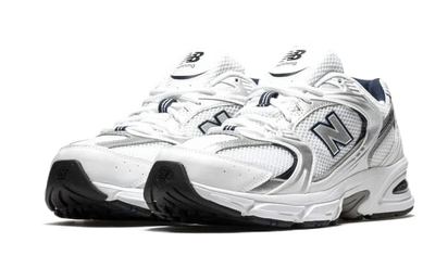Kup oryginalne New Balance 530 White Grey Navy - widok z drugiego boku - Sneakersy