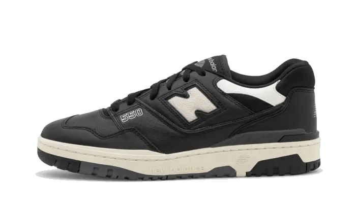 New Balance 550 Black Cream White czarny-biały - widok główny z boku | Saturaise.com