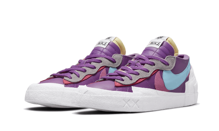 Nike Blazer Low Sacai Kaws Purple Dusk - widok z drugiego boku - Limitowana edycja