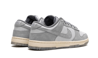 Buty Nike Dunk Low Cool Grey Football Grey - widok z przodu - Rozmiary EU