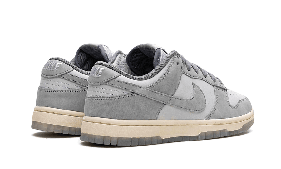 Buty Nike Dunk Low Cool Grey Football Grey - widok z przodu - Rozmiary EU