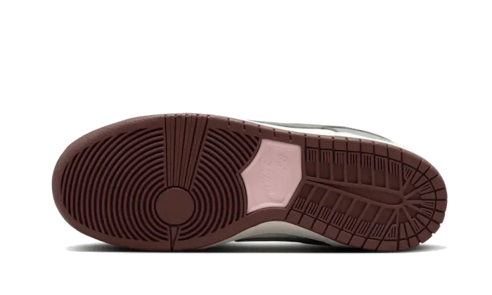 Buty Nike SB Dunk Low Yuto Horigome - widok z przodu - Rozmiary EU