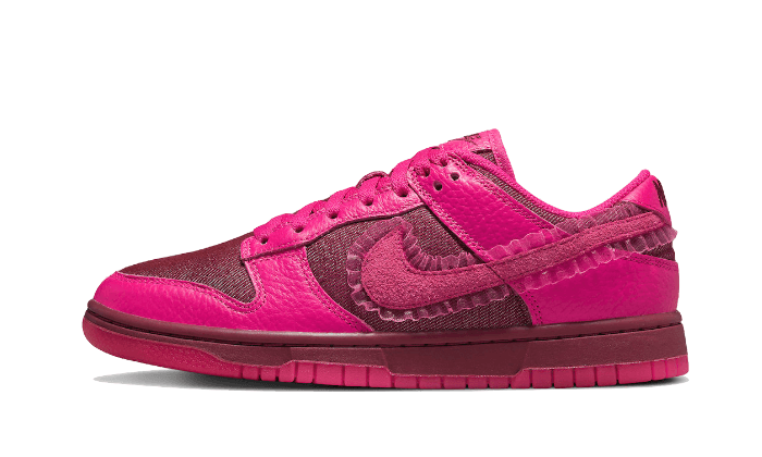 Nike Nike Dunk Low Valentines Day (2022) biały-czerwony - widok główny z boku | Saturaise.com