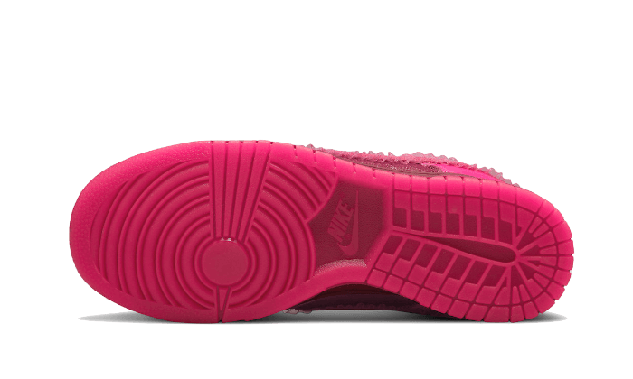 Buty Nike Nike Dunk Low Valentines Day (2022) - widok z przodu - Rozmiary EU