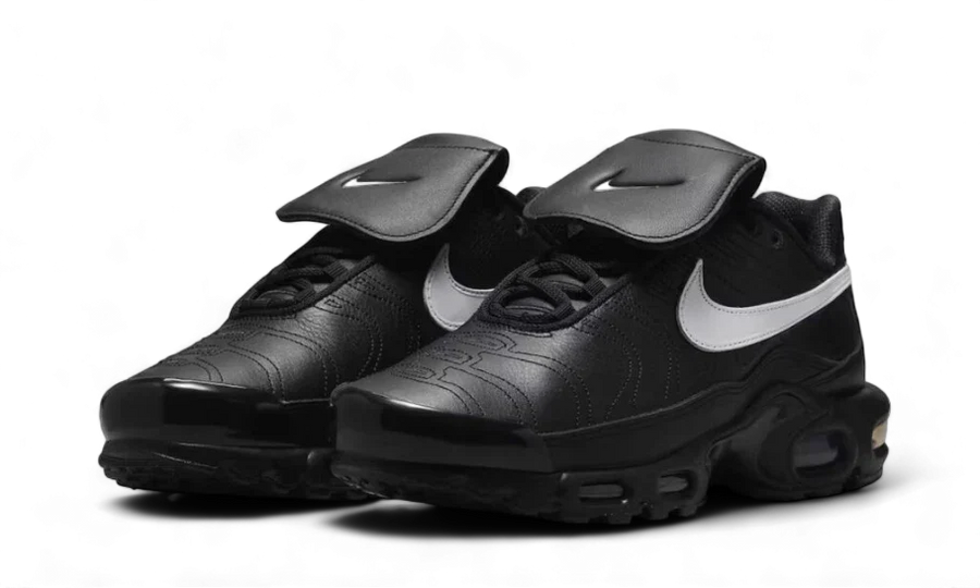 Kup oryginalne Air Max Plus Tiempo Black White HF0074-001 - widok z drugiego boku - Sneakersy