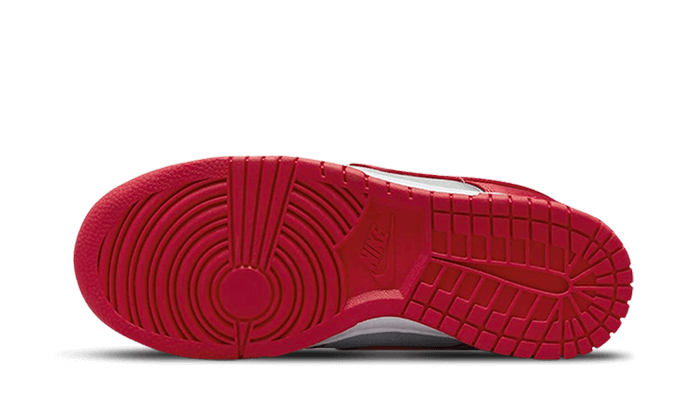 Buty Nike Dunk Low UNLV Satin - widok z przodu - Rozmiary EU