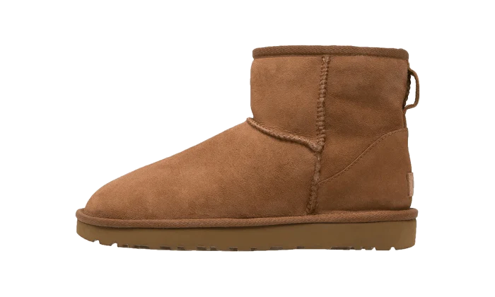UGG UGG Classic Mini II Boot Chestnut biały-brązowy - widok główny z boku | Saturaise.com
