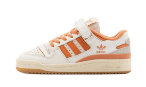 Adidas Forum 84 Low Hazy Copper biały-beżowy - widok główny z boku | Saturaise.com