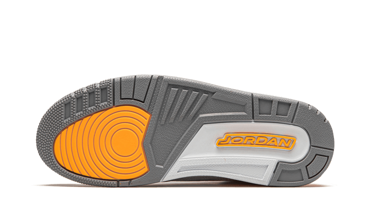 100% Oryginalne Air Jordan 3 Retro Laser Orange - widok z tyłu - 1725.00 PLN
