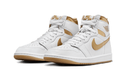 Kup oryginalne Air Jordan 1 Retro High OG Metallic Gold FD2596-107 - widok z drugiego boku - Sneakersy