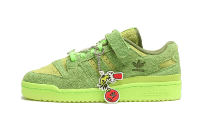Adidas Forum Low The Grinch czerwony-zielony - widok główny z boku | Saturaise.com