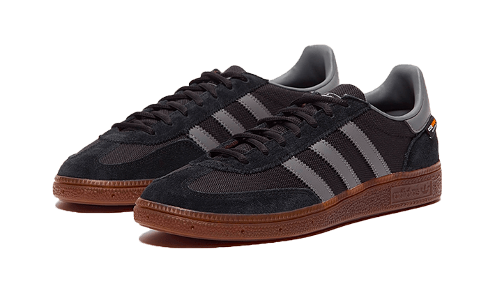 Kup oryginalne Handball Spezial Core Black Grey Four Gum - widok z drugiego boku - Sneakersy