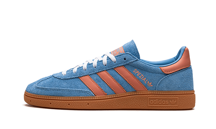 Adidas Handball Spezial Light Blue Wonder Clay biały-niebieski - widok główny z boku | Saturaise.com
