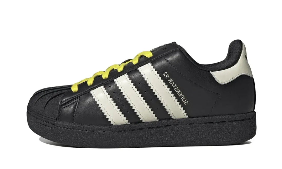 Adidas Adidas Superstar 92 by Pharrell Black White czarny-biały - widok główny z boku | Saturaise.com