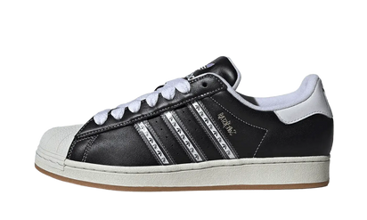 Adidas adidas Superstar KoRn 30th Anniversary czarny-biały - widok główny z boku | Saturaise.com