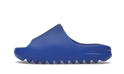Adidas Yeezy Slide Azure biały-niebieski - widok główny z boku | Saturaise.com